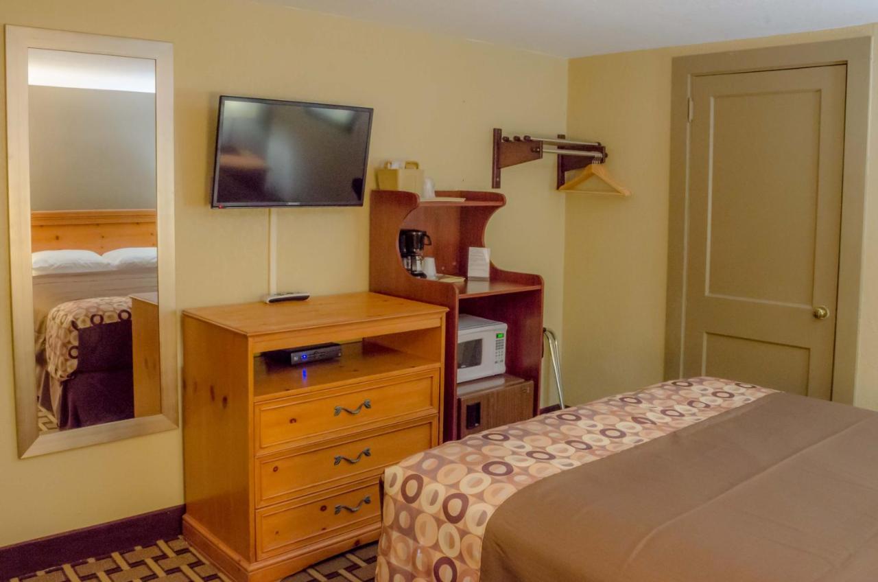 Relax Inn — photo 22