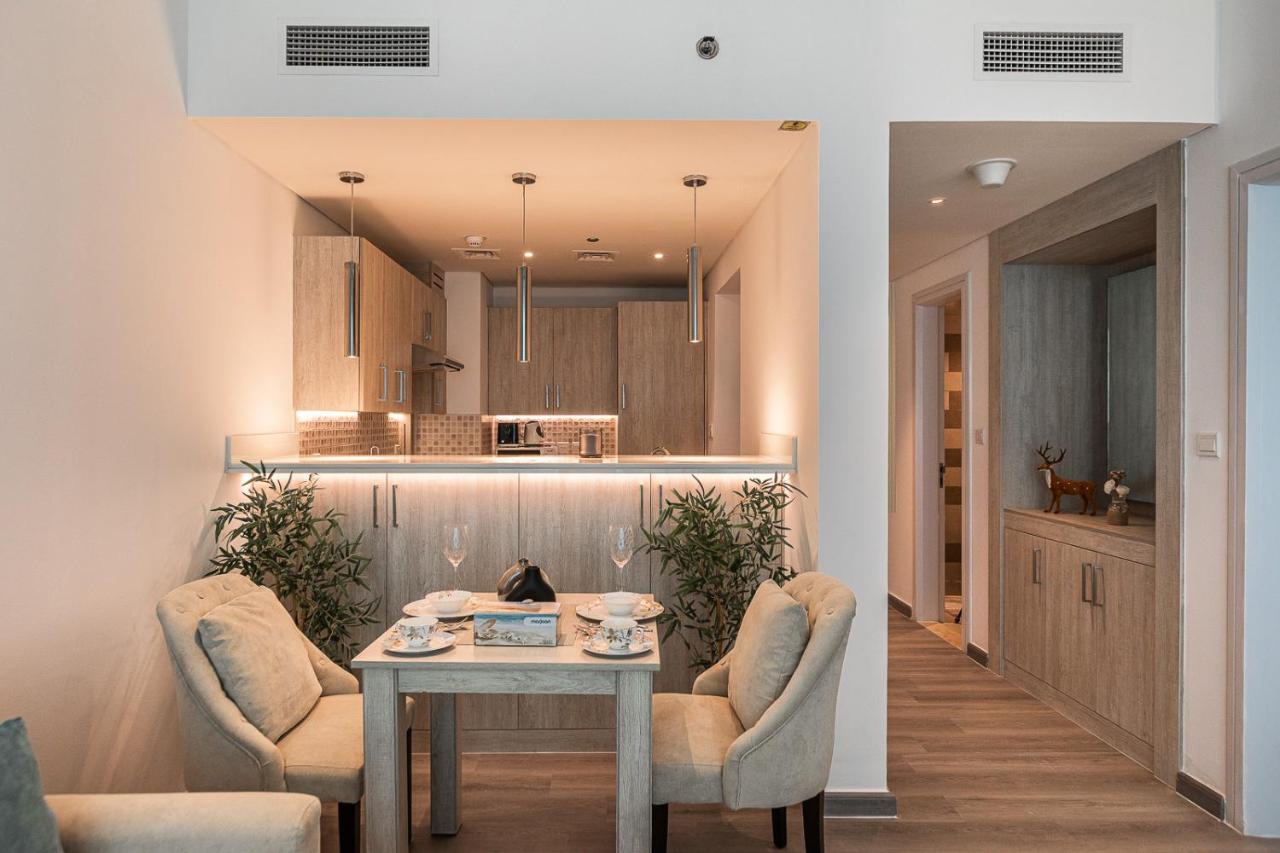 Bright & Elegant Saven The Palm 1bhk Apartment - 5