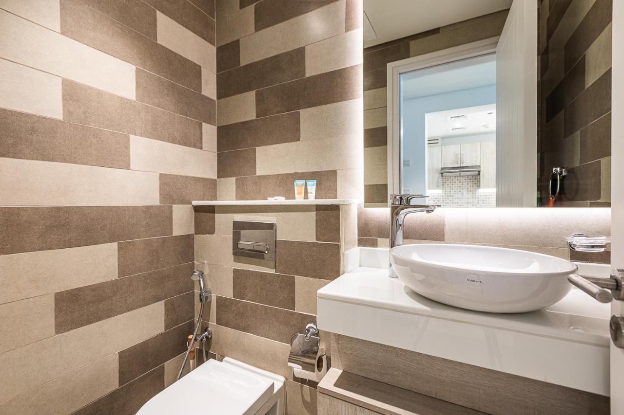 Bright & Elegant Saven The Palm 1bhk Apartment - 3