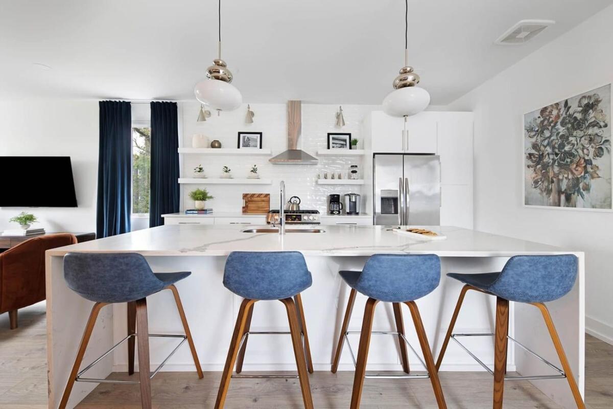 The Jameson House - Downtown views from Rooftop Lounge - 3