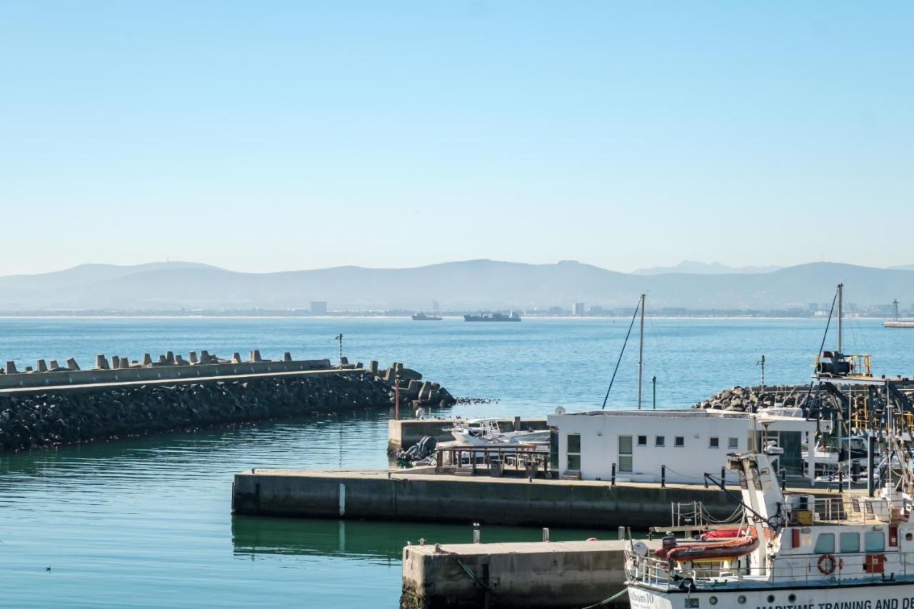 1bed Cape Town Apt Stonewood at The Granger - 2