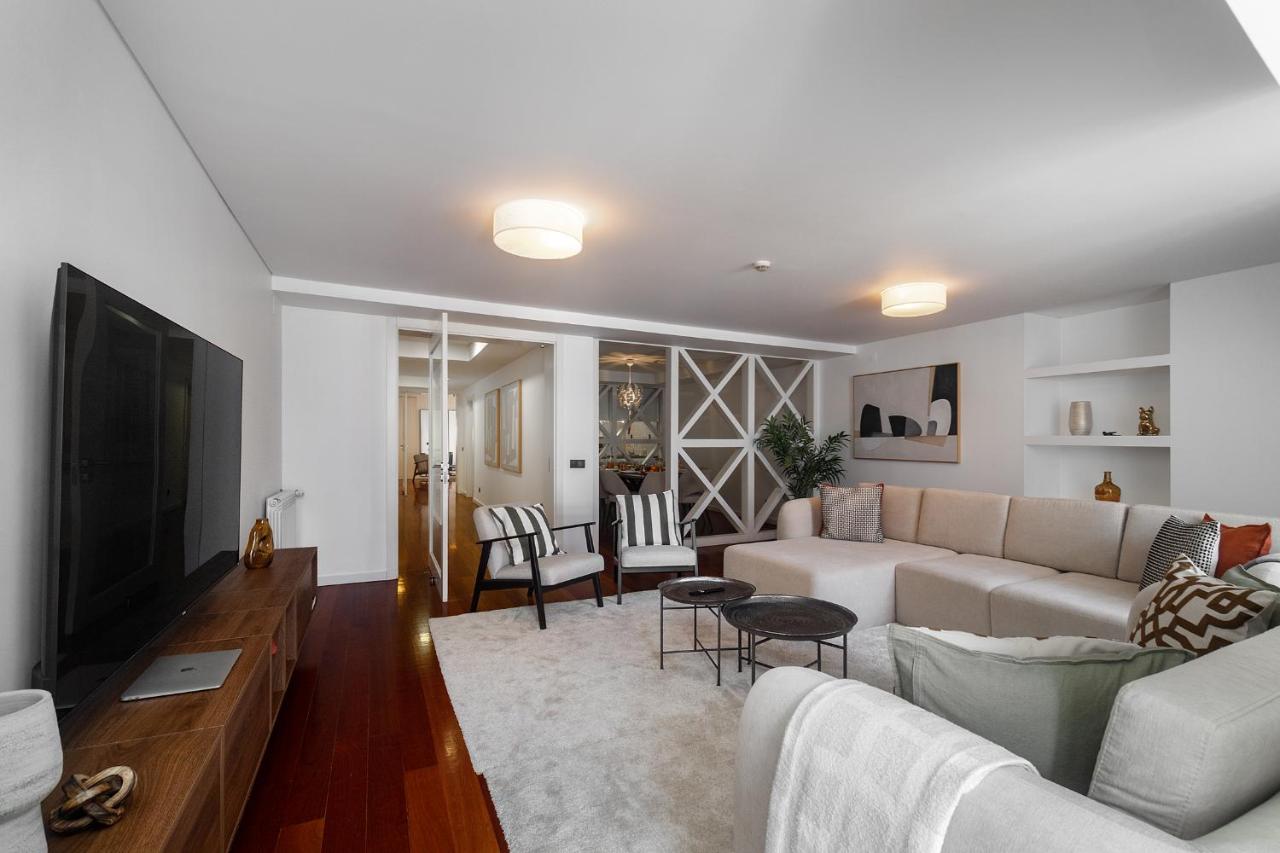 Lisbon Prime Aparts - Chiado - 5