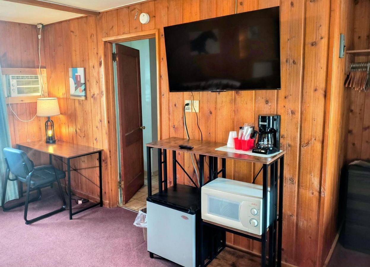 Big Sky Motel — photo 8