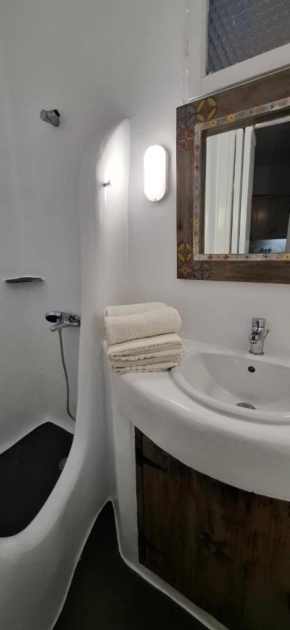 Cozy Island blue home - 3