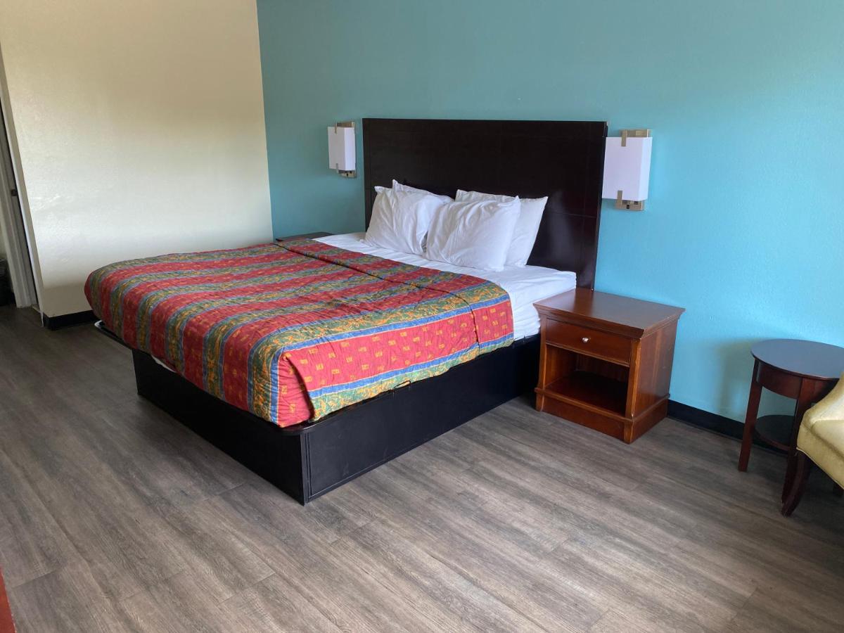 Havelock Inn & Suites — photo 18
