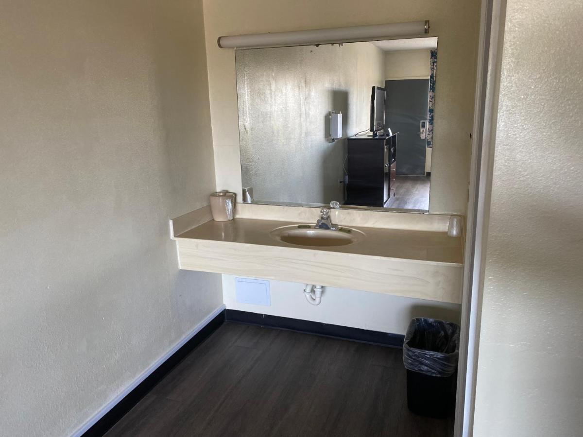 Havelock Inn & Suites — photo 17