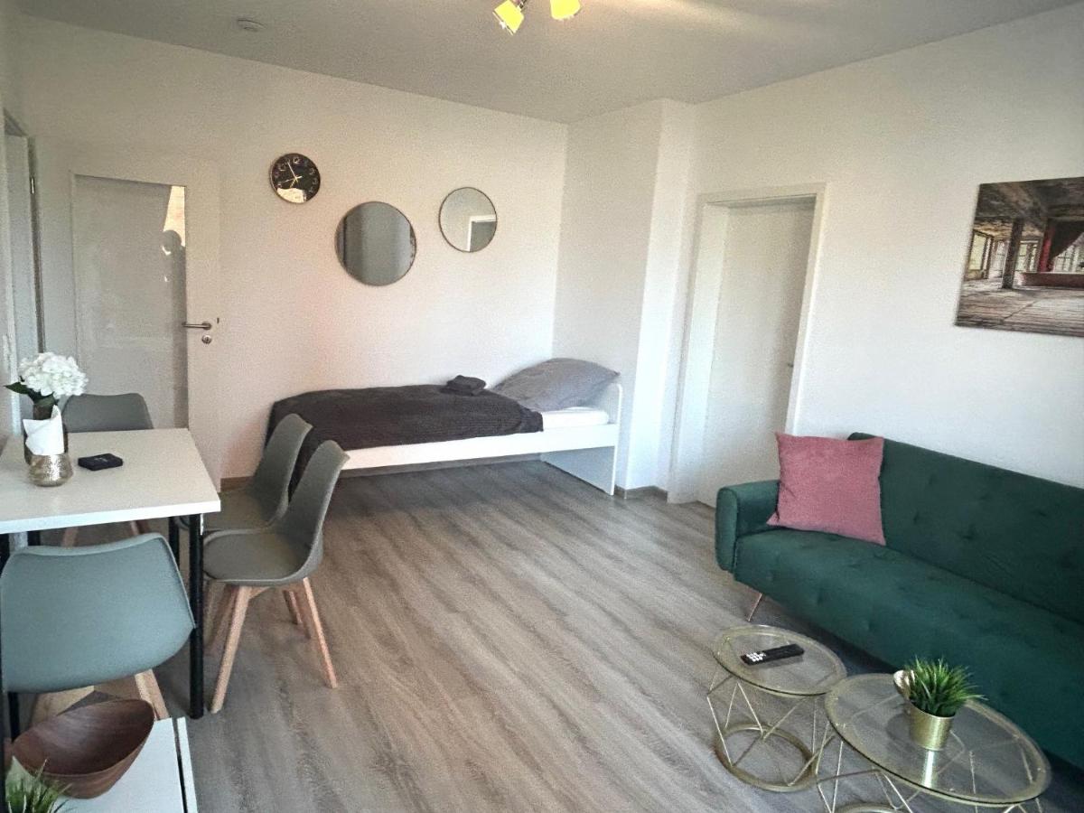 GÖH-moderne Wohnung in zentraler Lage, Balkon, self-check-in, WLAN, Netflix, DisneyPlus