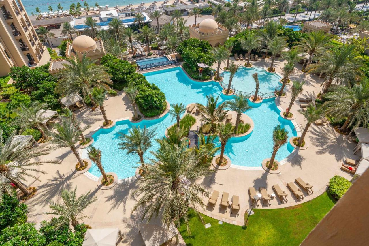 2 BR with Beach view in Fairmount Residence Palm by PK Holidays - 4