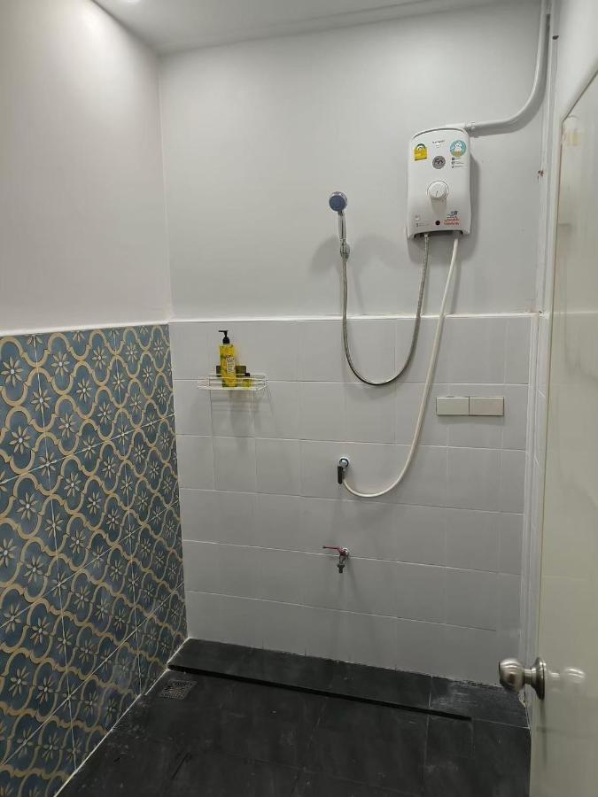 Cat in the box homestay - 3