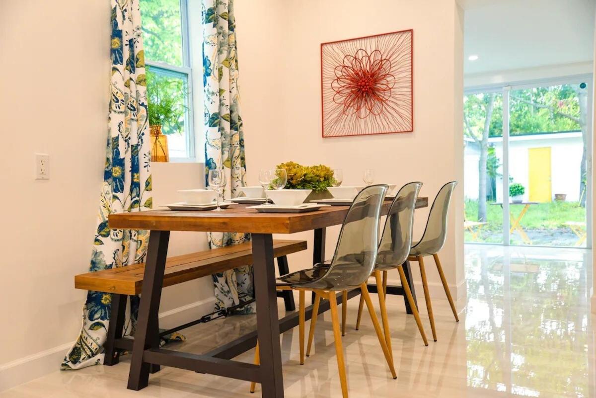 Vibrant 4bd 2ba Miami Home w POOL - 4