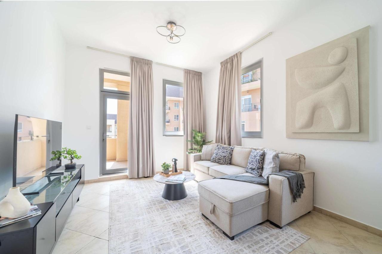 Frank Porter - Weston Court 1