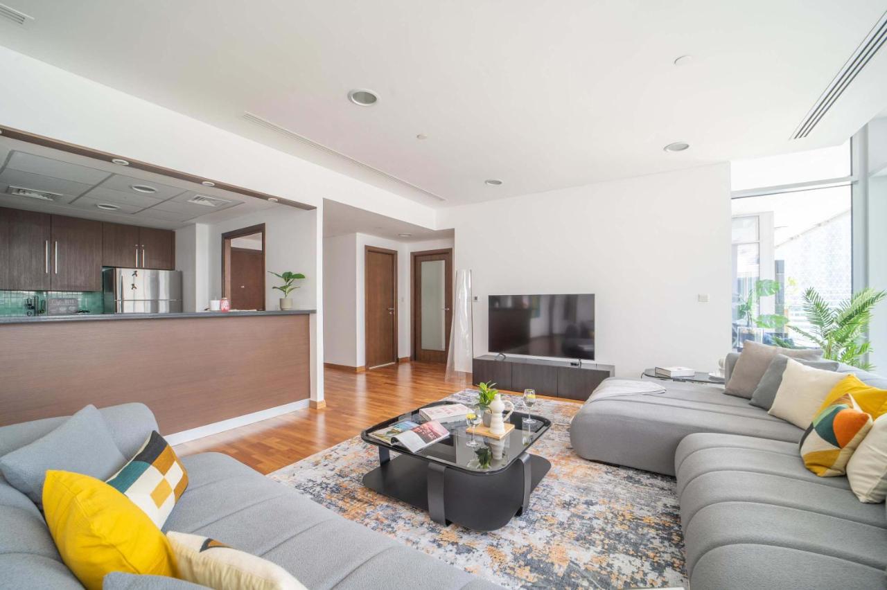 Frank Porter - Burj Daman - 3