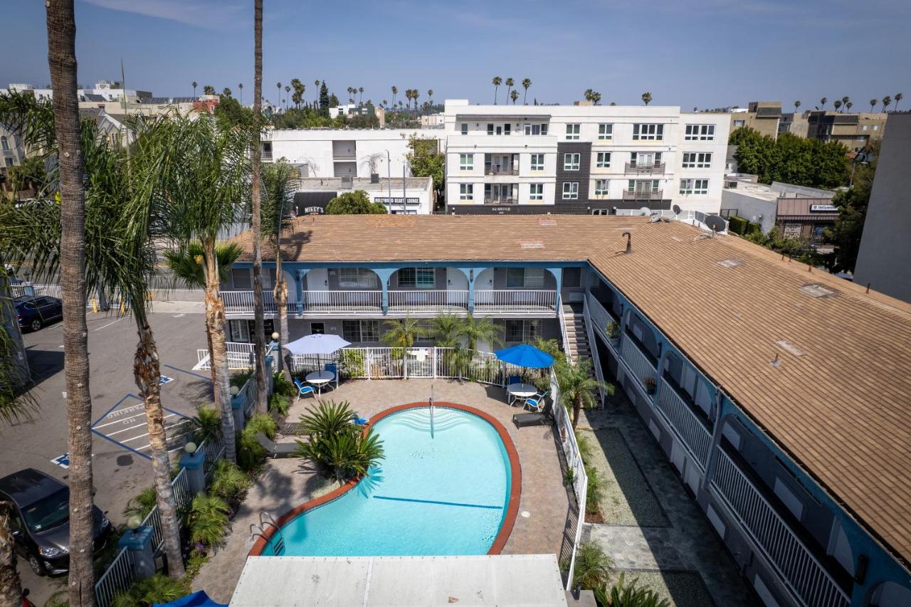 Hollywood City Inn - 4