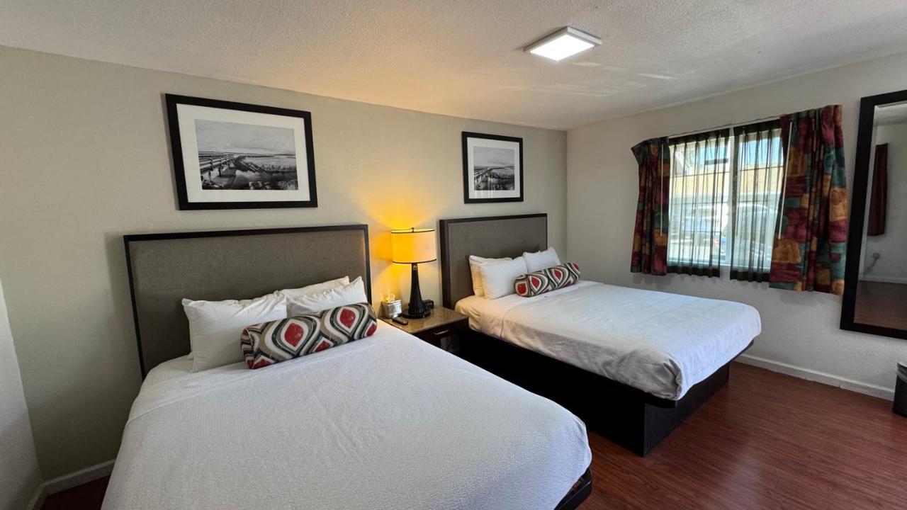 Budget Motel — photo 11