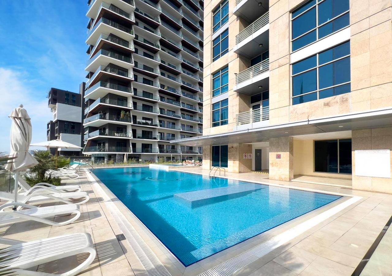 Luxurious apartment with Burj Khalifa & Canal Views - 4