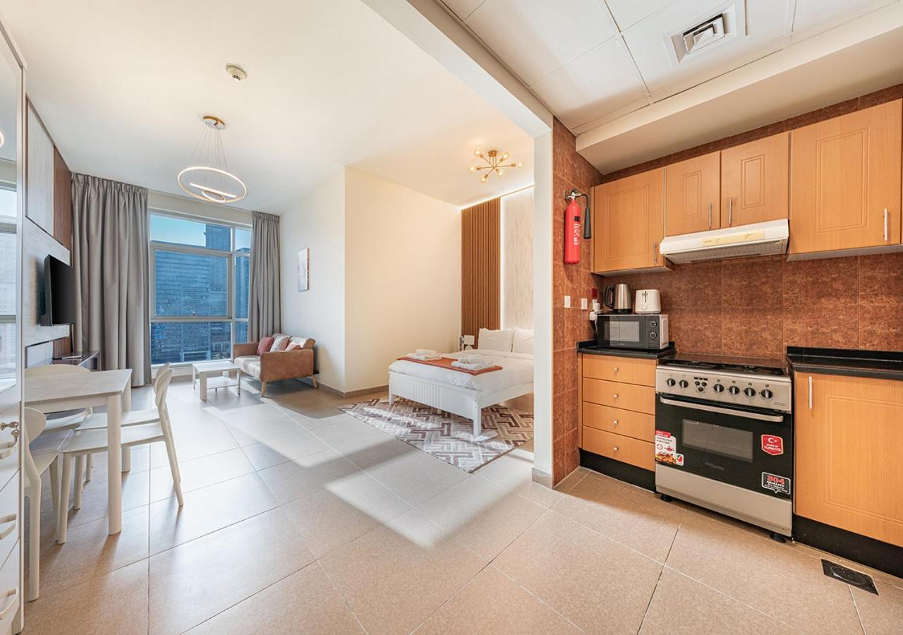 Luxurious apartment with Burj Khalifa & Canal Views - 5