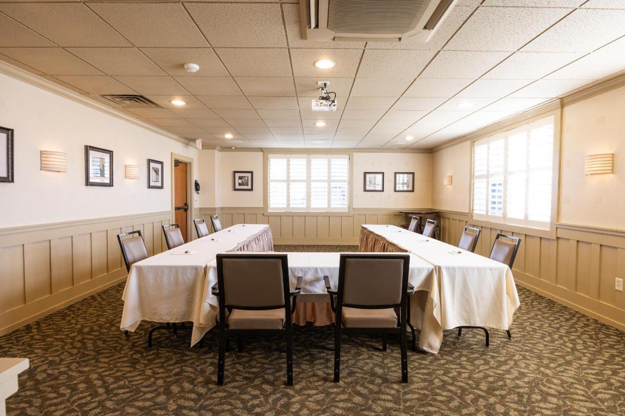 AmishView Inn & Suites — photo 23