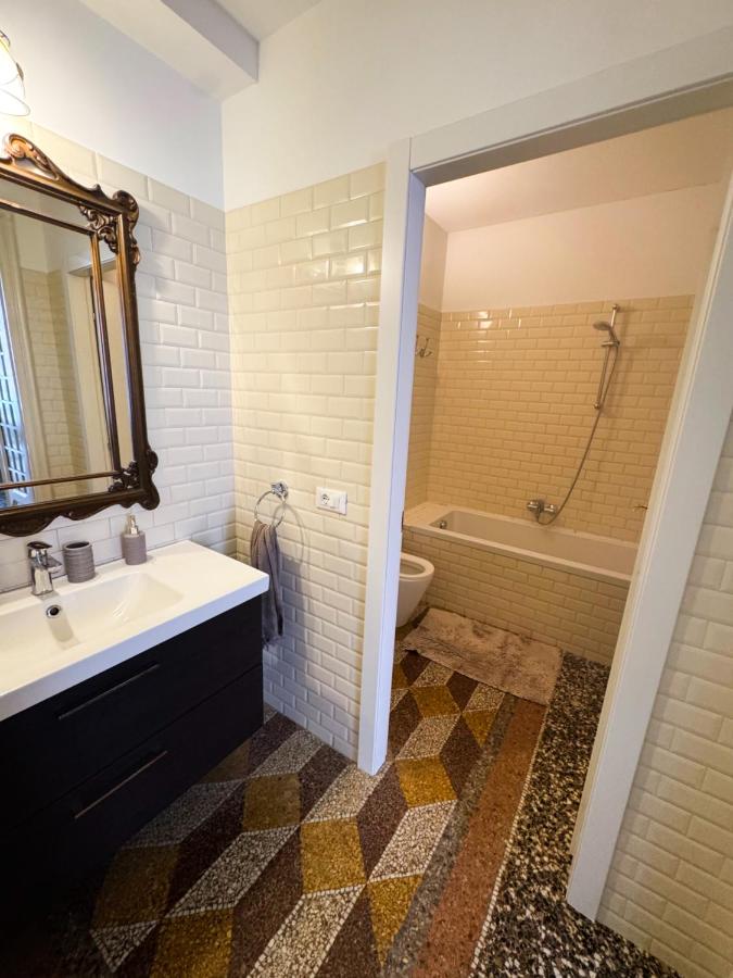 2'S b&b - 3