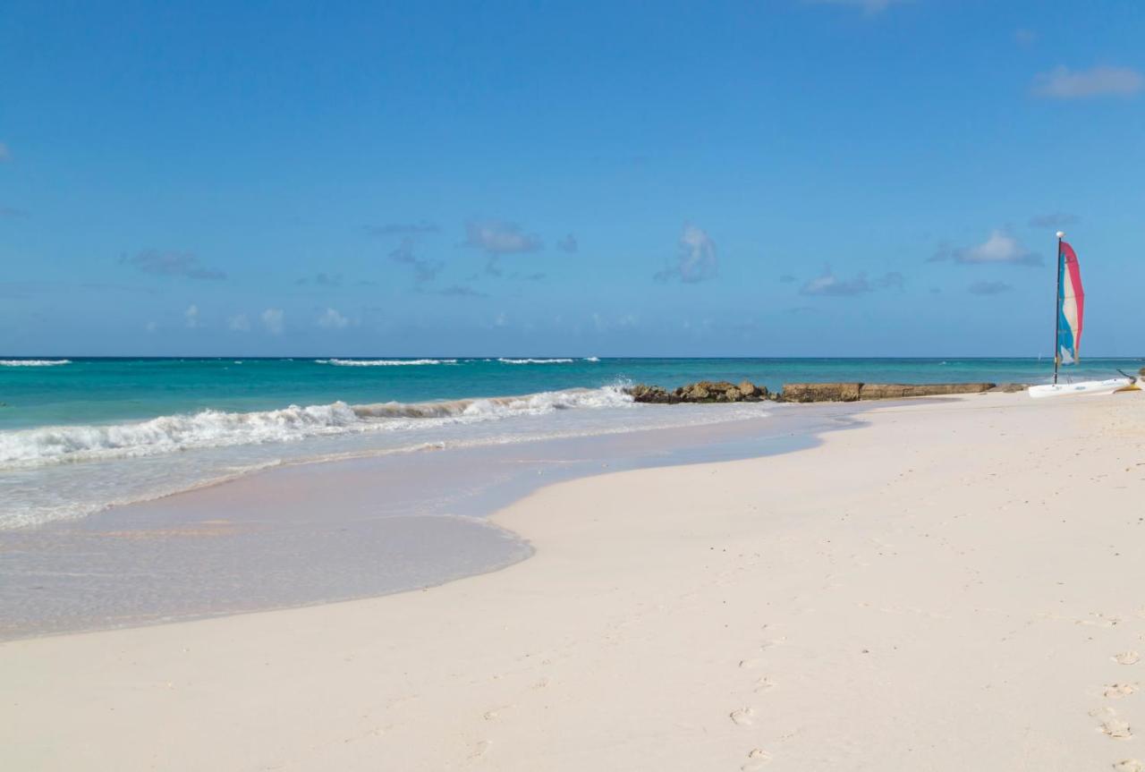 Sea Breeze Beach House All Inclusive by Ocean Hotels photo