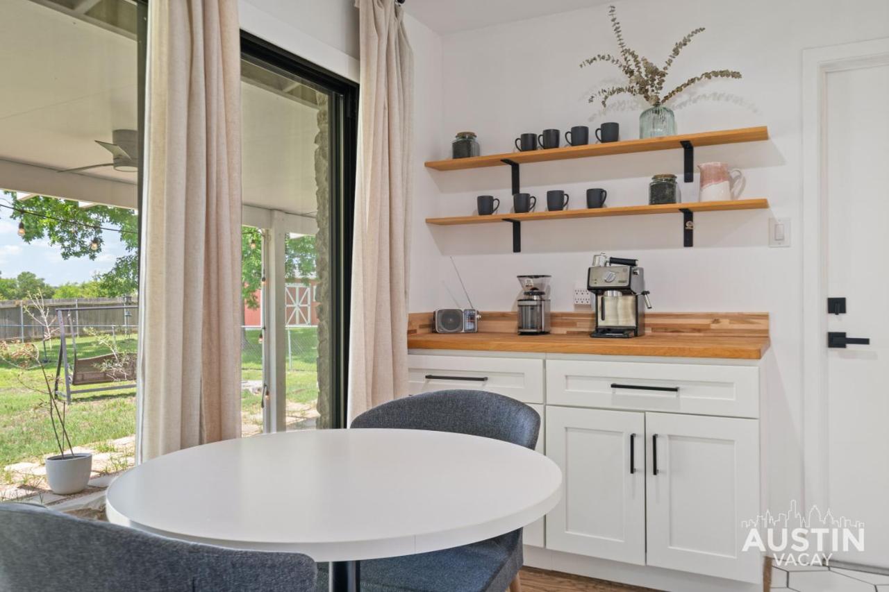 Backyard w Deck, Yoga Space 3BR 2BA Home Parking Near Domain by Austin Vacay - 3