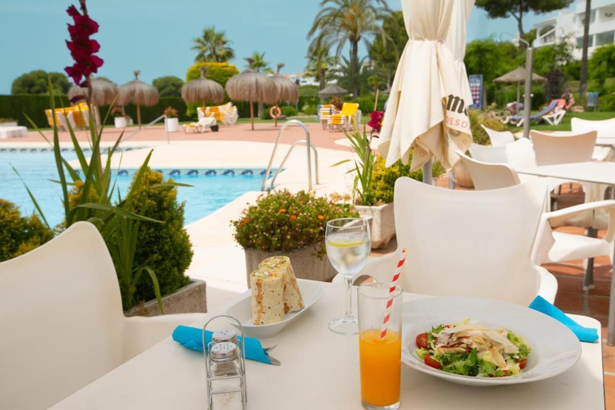 Stylish Boho Chic apartment 10 min walk from beach - 5