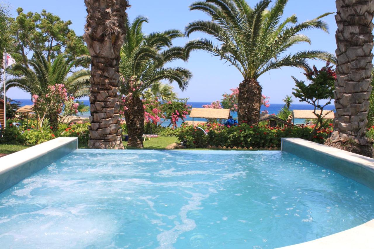 Crystal Springs Beach Hotel photo