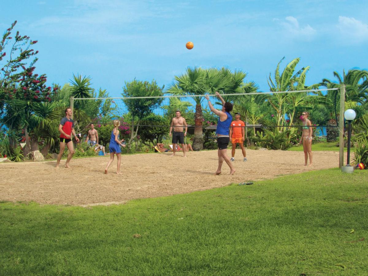 Crystal Springs Beach Hotel photo
