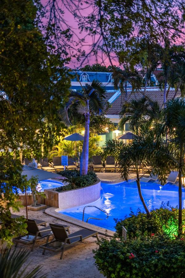 Kura Botanica Hotel - 4