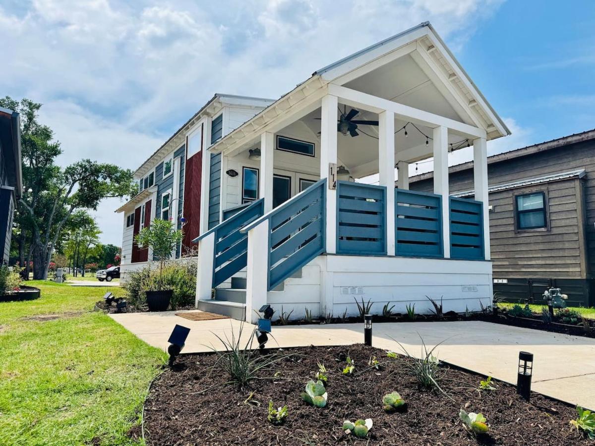 The Little Lonestar with Pool and Hot Tub - 2