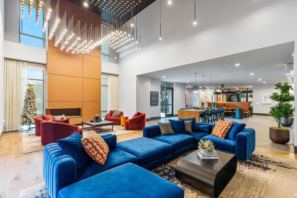 6min to Domain,12min DT, Balcony and Free Parking - 4