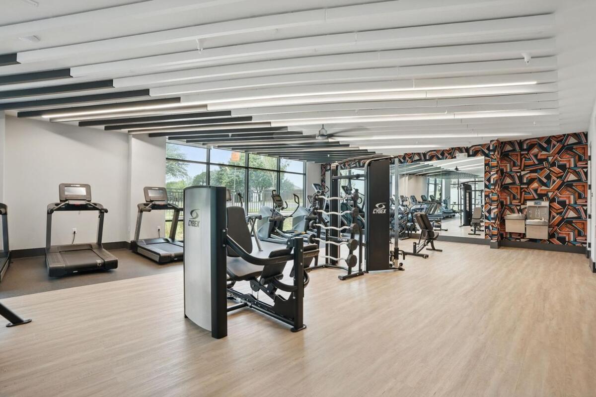 6min to Domain,12min DT, Balcony and Free Parking - 3