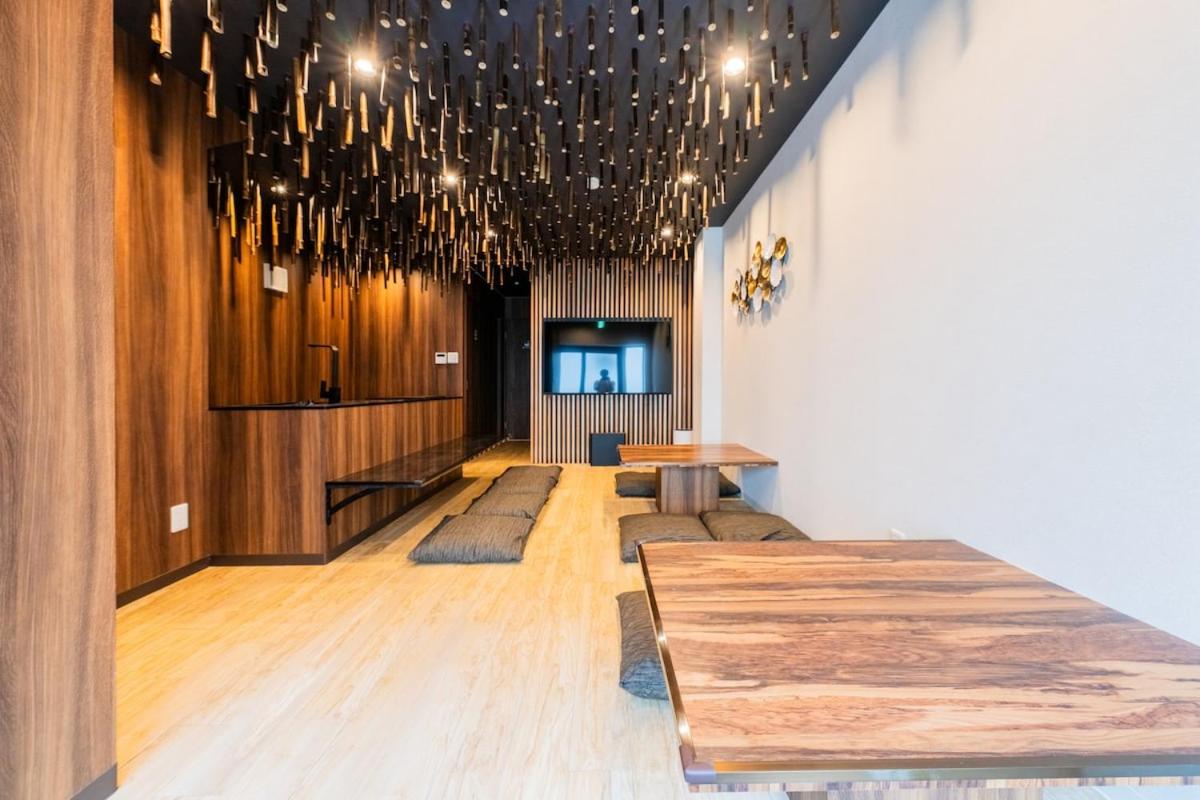 榧 日本伝統のお風呂 寝室5 ベッド11台 お風呂トイレ3台 usjまで電車で5分難波13分