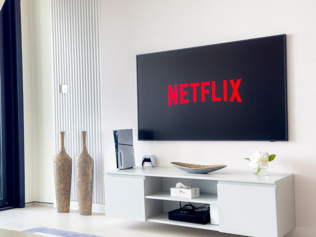 ADDRESS BEACH RESORT Residence Million Dollar View 45th floor DXB AIRPORT VIP Shuttle option - 3