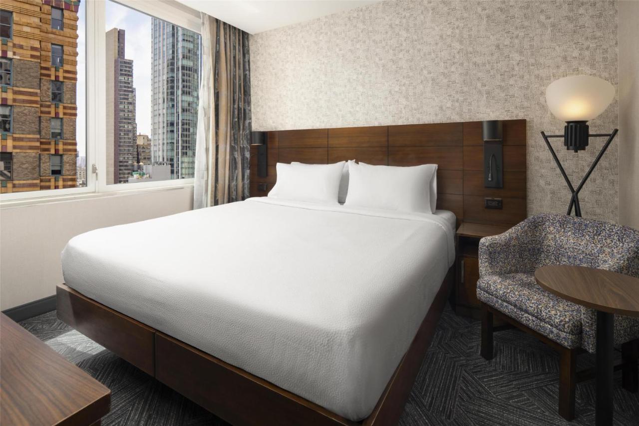 Hilton Garden Inn New York/Midtown Park Avenue - 2