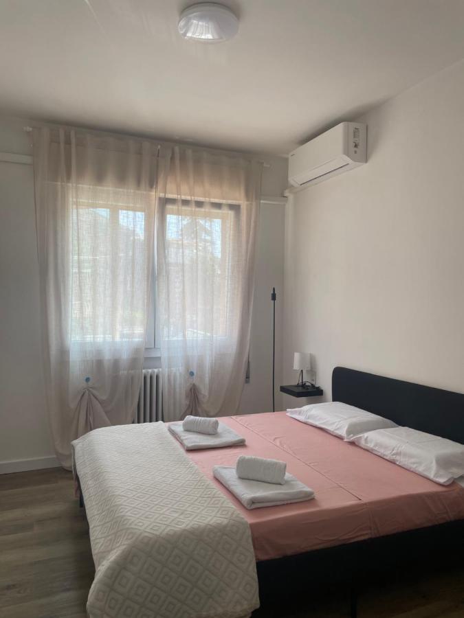 Gabriel House - parking and station - 4