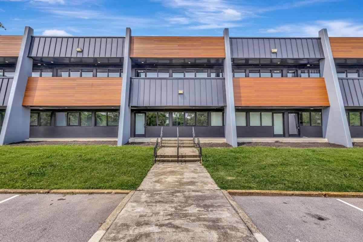 Modern Music City Getaway - 4