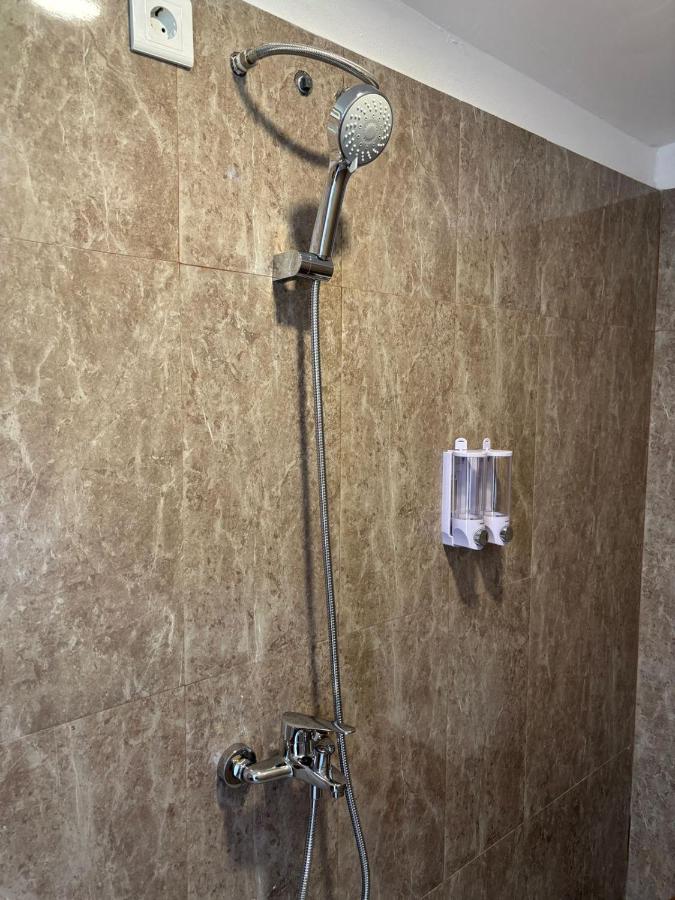 Alit Guest House - 3