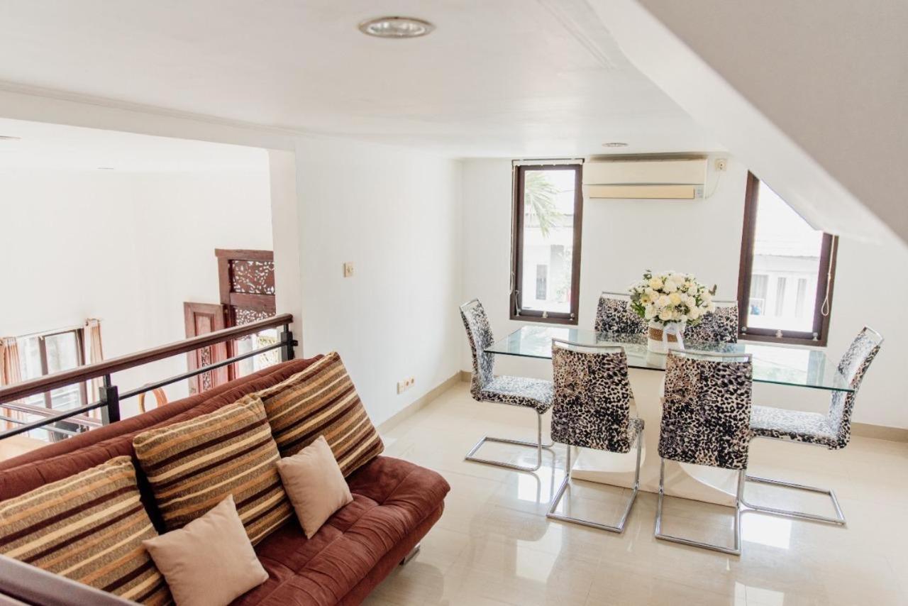 Unique Villa Jimbaran - 4