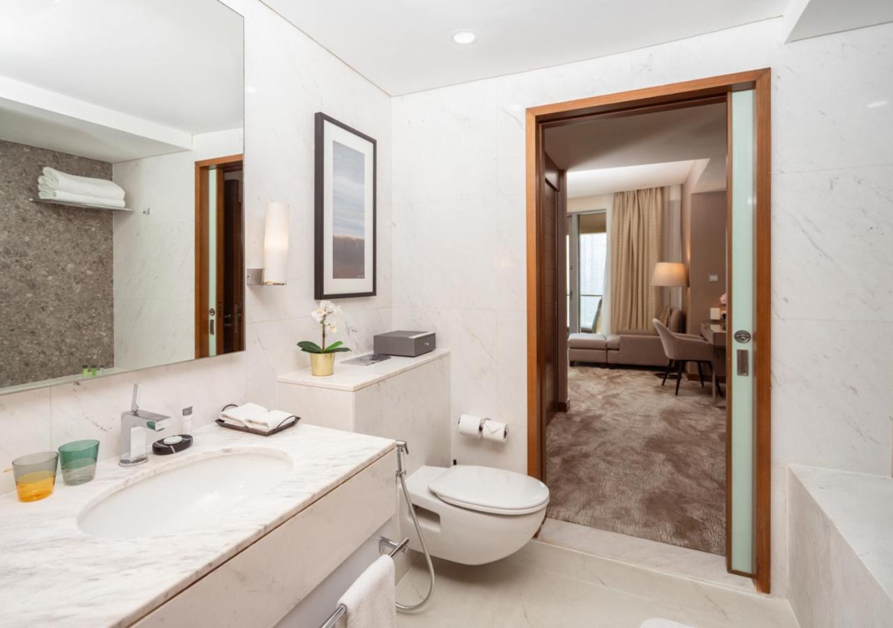 Fashion Avenue Dubai Mall - 3