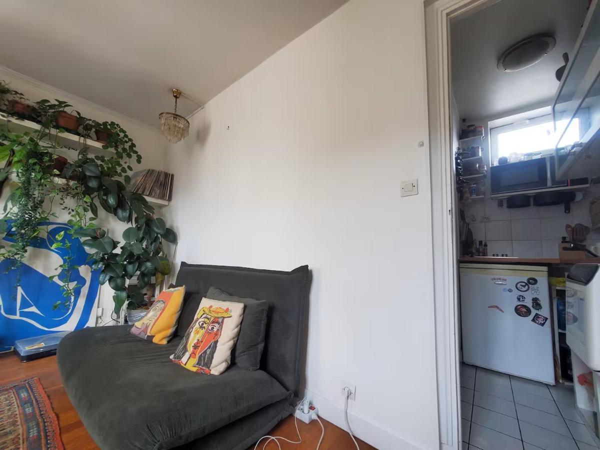 Artistic flat in the center of the Marais - 3