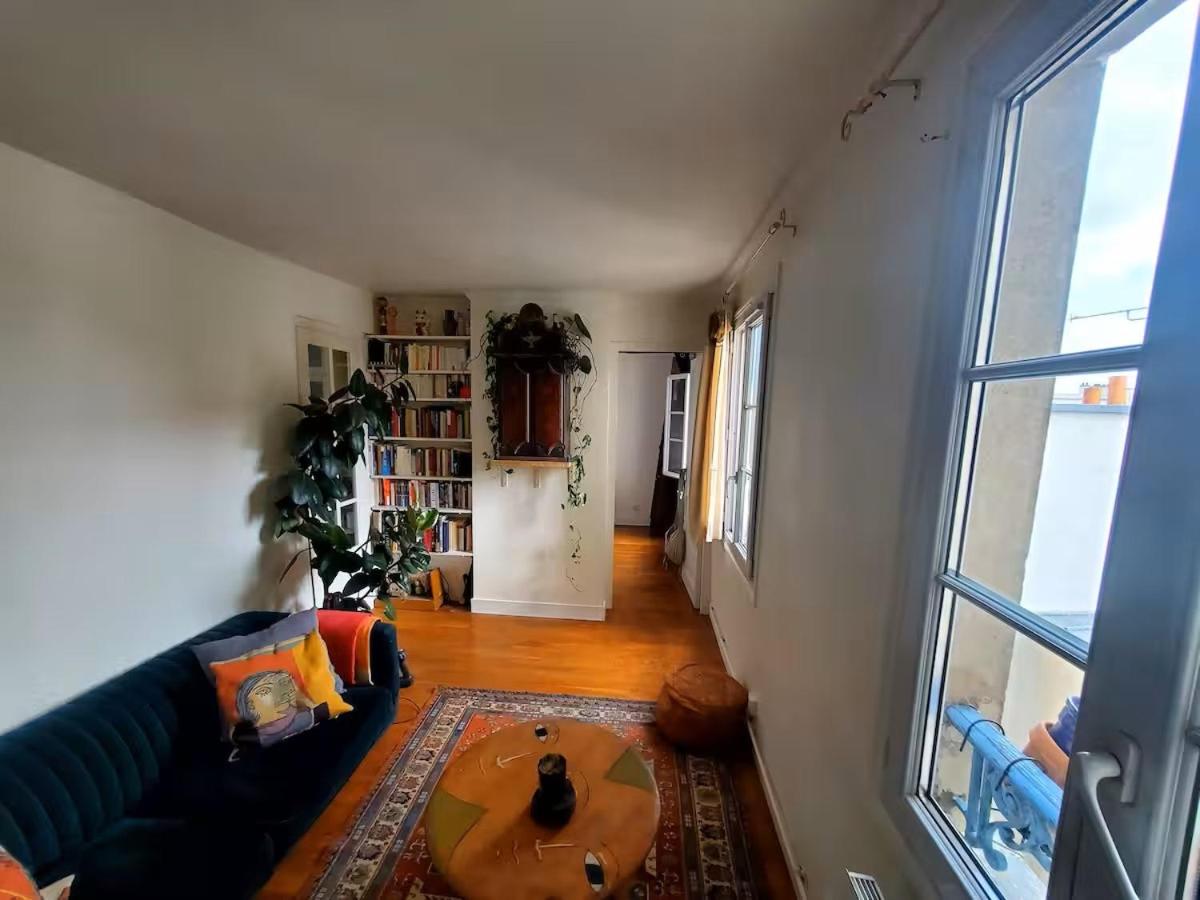 Artistic flat in the center of the Marais - 2