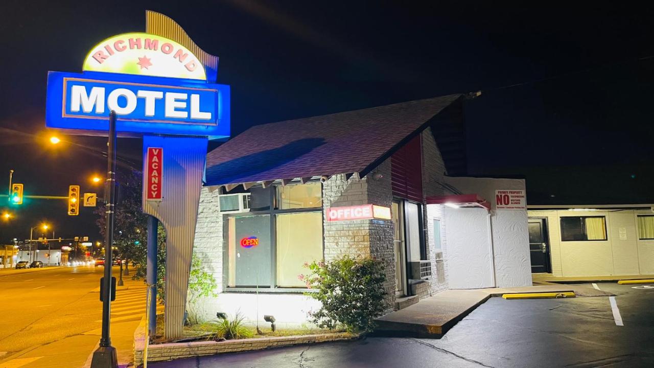 Broadway Motel — photo 14