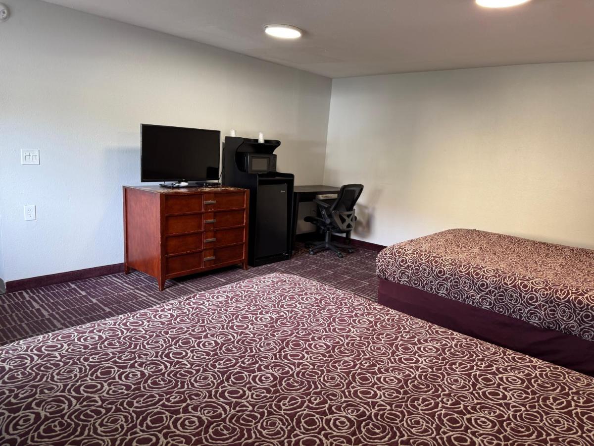 Economy Inn — photo 5