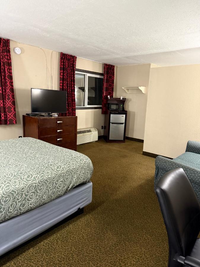 Economy Inn — photo 4