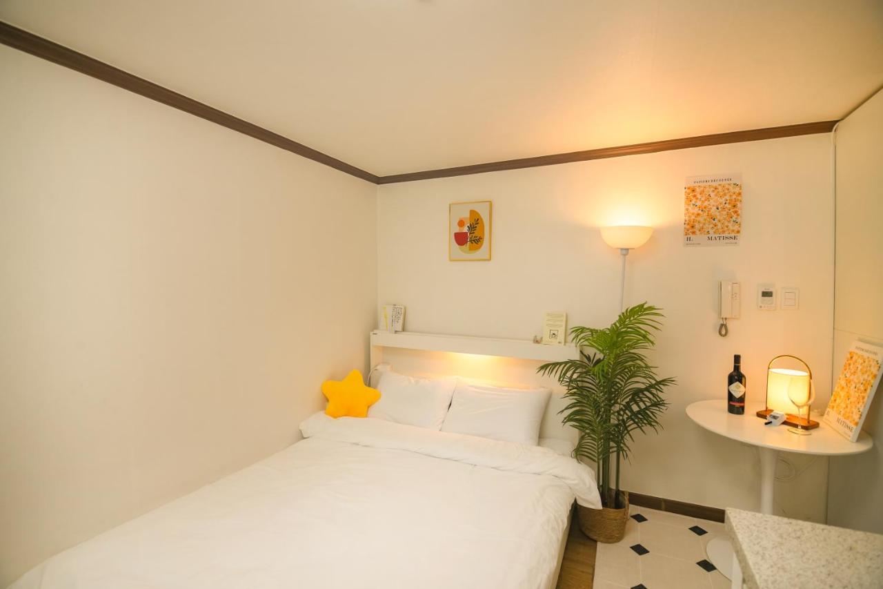 K-Culture Hub Modern Studio near Konkuk Stn