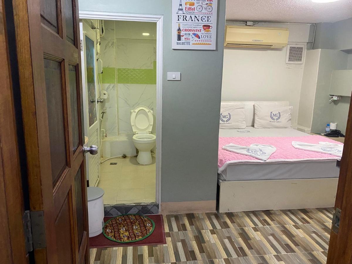 Miracle Gallery Hotel - 3