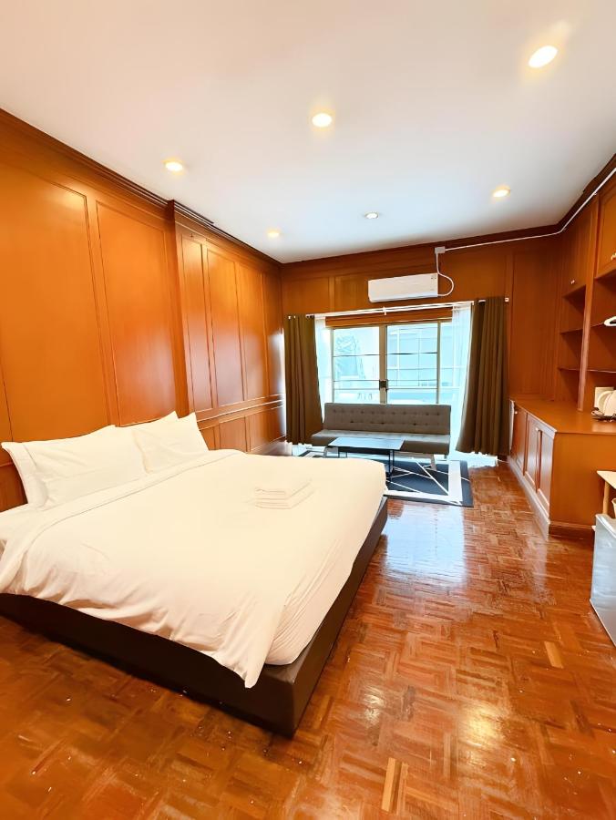 xx Stay On Sukhumvit Soi 11 BTS Nana - สเตย์ออน สุขุมวิท 11 รถไฟฟ้านานา Pro