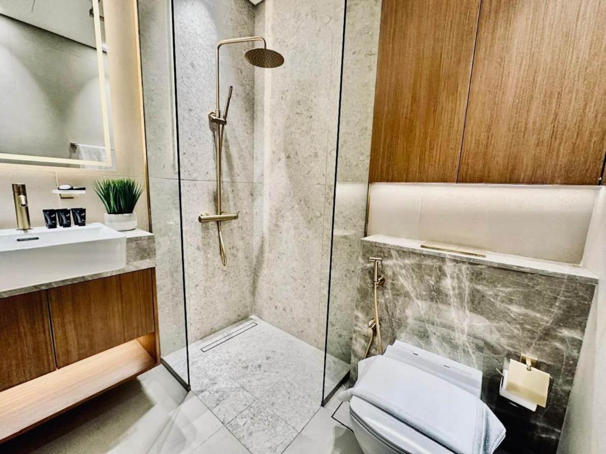 Serene Canalfront Studio Apt With Private Jacuzzi! - 3