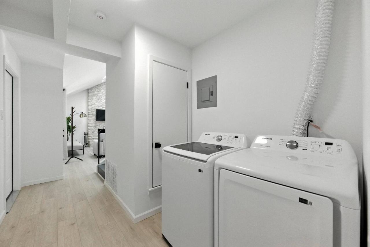 Modern & Bright 3BR Home - 3