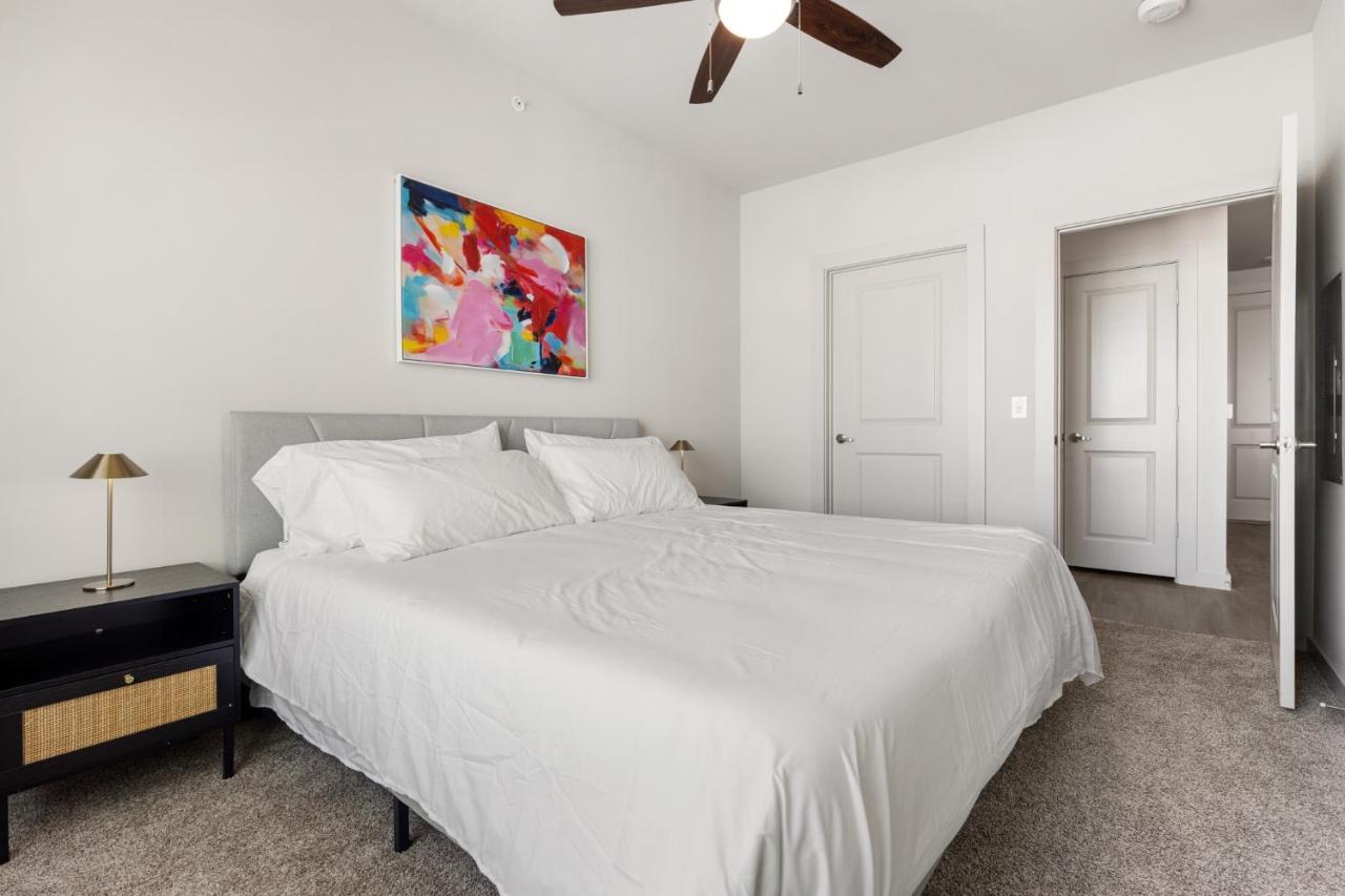 Brand New luxury 1 bedroom - 2